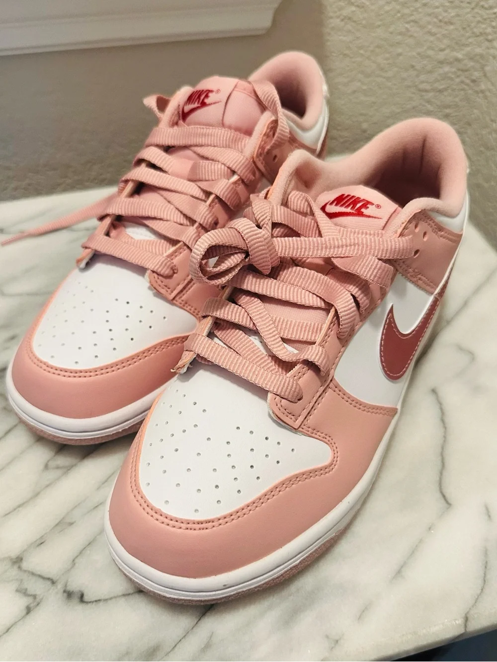 Nike Dunks - Pink / Pink Glaze / White